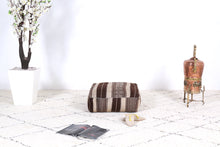 Load image into Gallery viewer, Moroccan kilim pouf