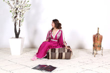 Load image into Gallery viewer, Moroccan kilim pouf