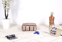 Load image into Gallery viewer, Wool pouf