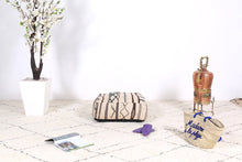 Load image into Gallery viewer, Moroccan pouf kilim