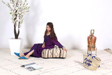 Load image into Gallery viewer, Moroccan pouf kilim