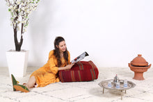 Load image into Gallery viewer, Seating moroccan pillow