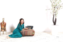 Load image into Gallery viewer, Vintage Kilim Pouf