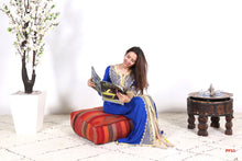 Load image into Gallery viewer, All Wool Footstool Kilim Pillow