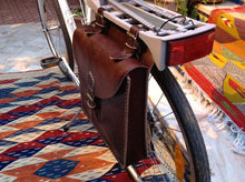 Load image into Gallery viewer, New York Leather Bicycle Saddle Bag