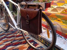 Load image into Gallery viewer, New York Leather Bicycle Saddle Bag