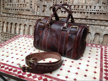 Load image into Gallery viewer, Doctor chocolate Leather Duffle Bag / Purse