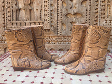 Load image into Gallery viewer, Genuine Snake Skin Handmade Boots