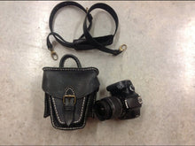 Load image into Gallery viewer, Handmade Leather Black Camera Purse
