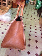 Load image into Gallery viewer, Handmade Leather Purse With Soft Handles in Natural Tara Color
