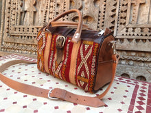Load image into Gallery viewer, Handmade Recycled Kilim in this amazing Purse
