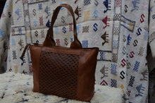 Load image into Gallery viewer, New York Great Carved Leather Handmade Leather Purse
