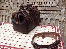 Load image into Gallery viewer, Doctor chocolate Leather Duffle Bag / Purse
