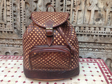 Load image into Gallery viewer, Large Braided Leather Backpack in Natural Color
