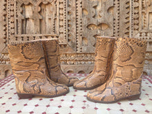 Load image into Gallery viewer, Genuine Snake Skin Handmade Boots
